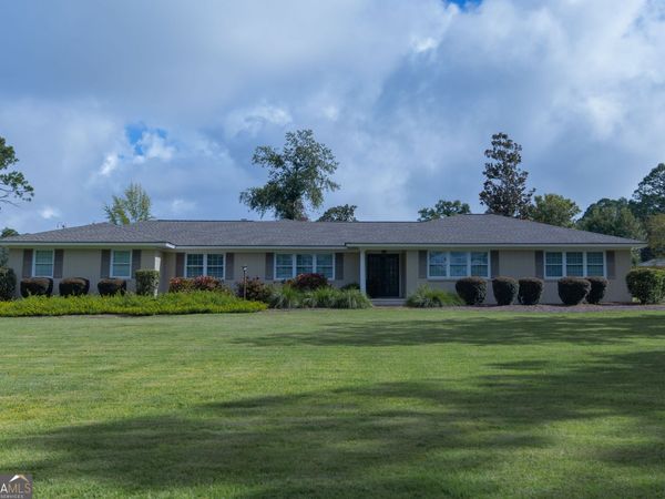 300 Lewis Drive, Vidalia, GA 30474