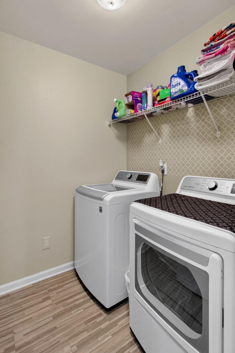 7004 Lofton Court Photo 20