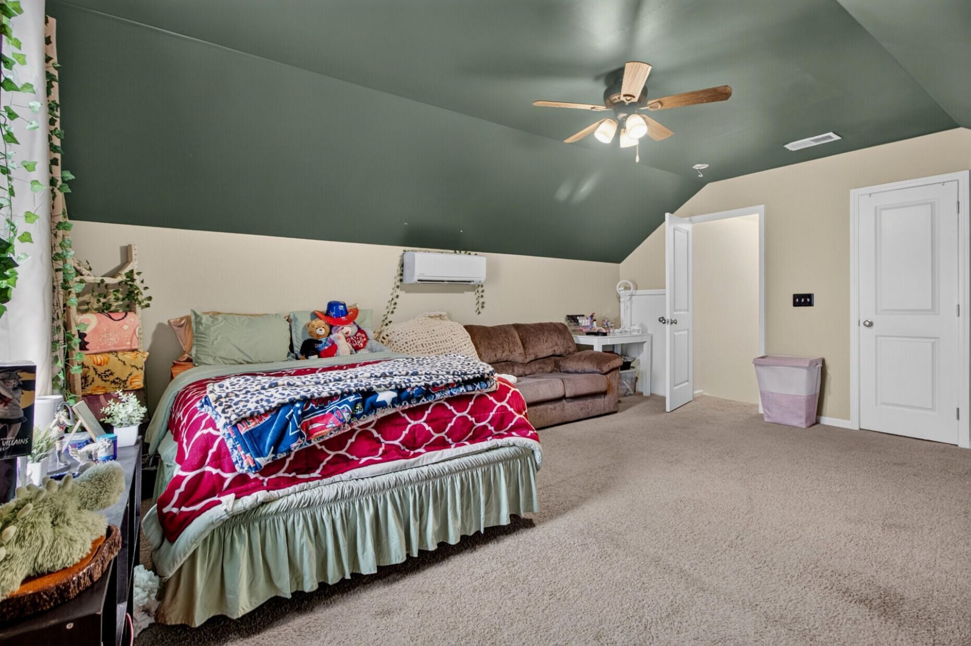 7004 Lofton Court Photo 24