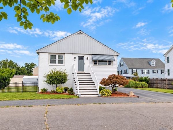 81 Warfield, Hull, MA 02045