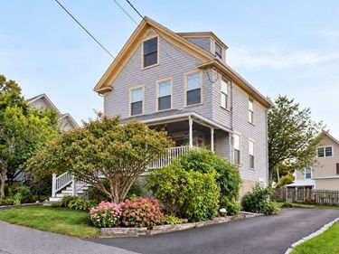 14 Highland Avenue, Hull, MA 02045