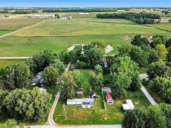 9070 S Dale Lane, Claypool, IN 46510