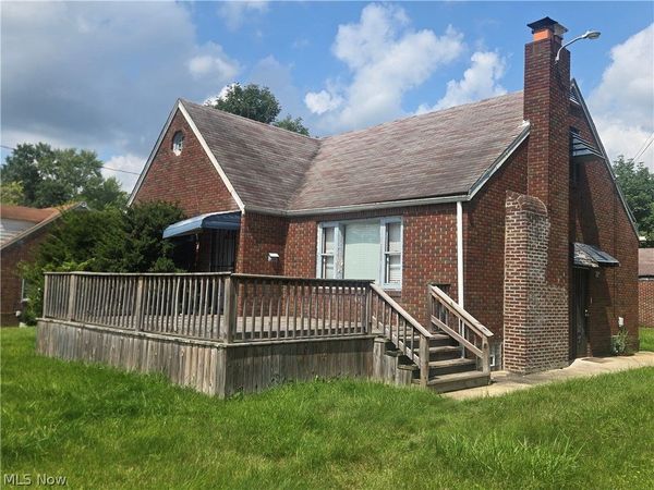2156 Mcguffey Road , Youngstown, OH 44505