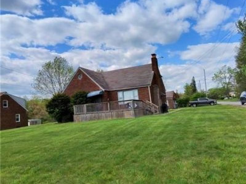 2156 Mcguffey Road, Youngstown, OH 44505 Photo 2