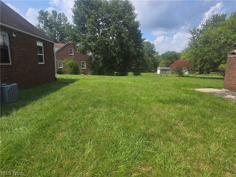 2156 Mcguffey Road, Youngstown, OH 44505 Photo 9