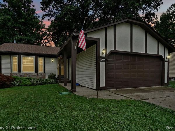 48518 Wheatfield Street, Chesterfield Township, Mi 48051