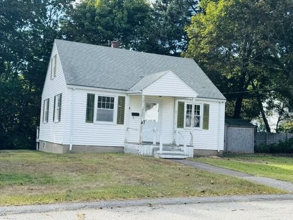 3 Farm Hill Road , Cape Elizabeth, ME 04107