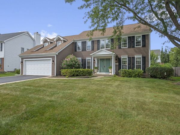 1650 Alemeda Lane, Mundelein, IL 60060
