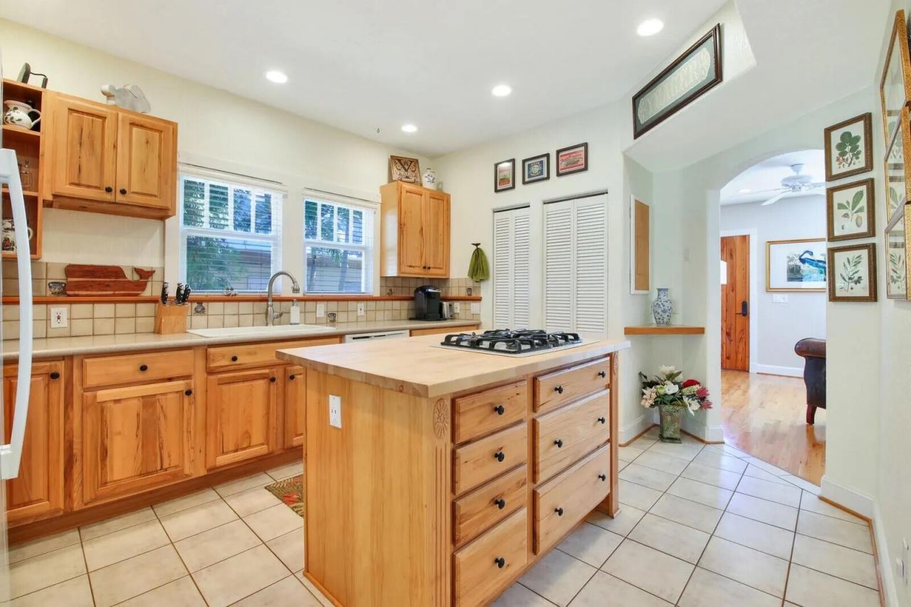 607 Flamingo Drive, West Palm Beach, FL 33401 Photo