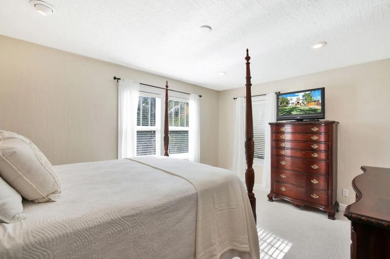 607 Flamingo Drive, West Palm Beach, FL 33401 Photo