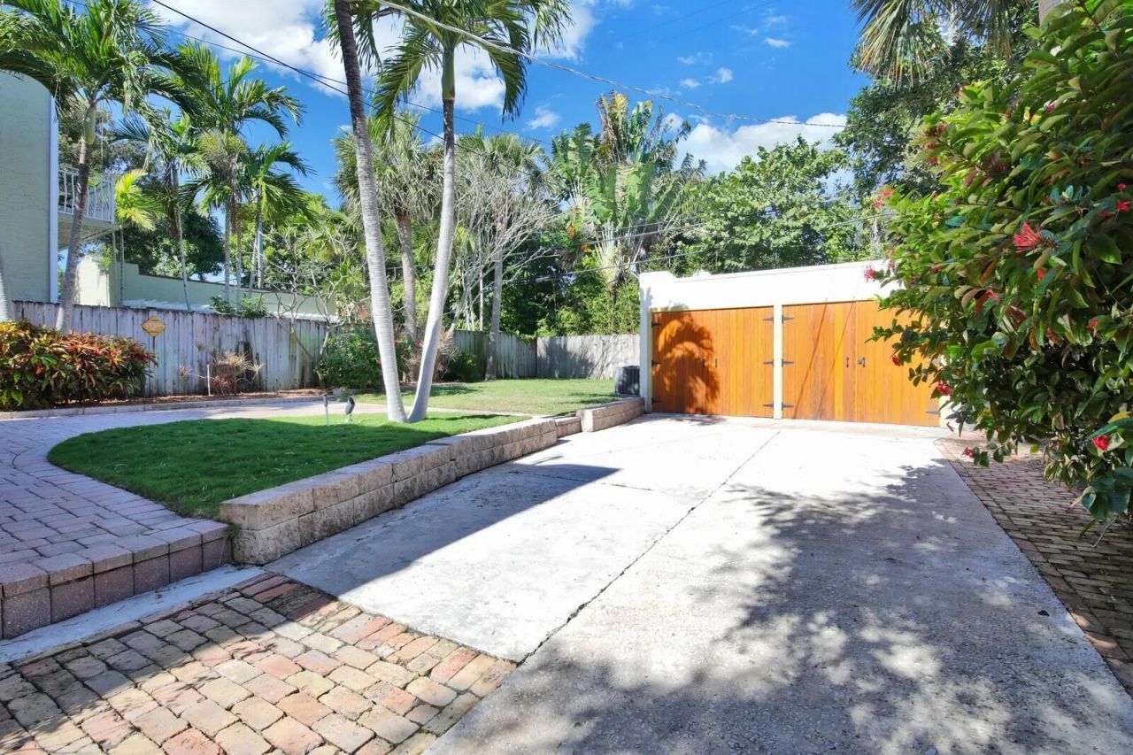 607 Flamingo Drive, West Palm Beach, FL 33401 Photo