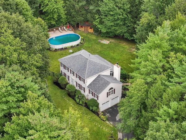 14 Benjamin Drive, Goffstown, NH 03045