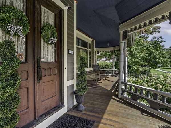 95 Dartmouth St, Springfield, MA 01109