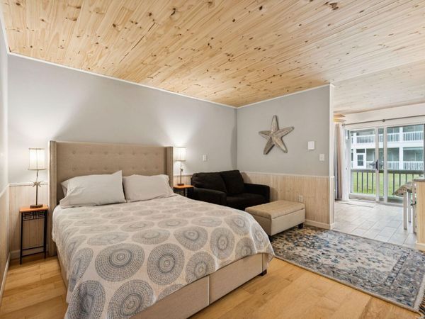 1762 Post Road , Unit 105, Wells, ME 04090