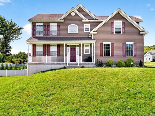 14 Hopkins Court , Washingtonville, NY 10992