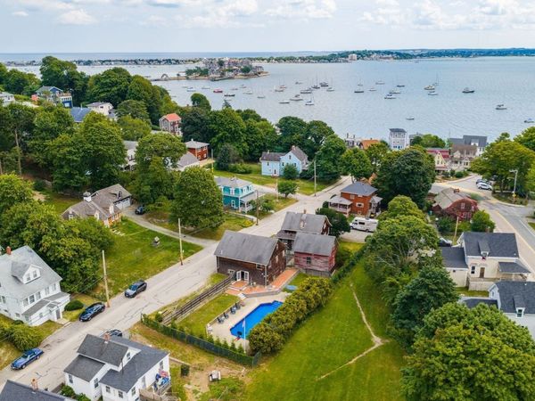 117 Spring St, Hull, MA 02045