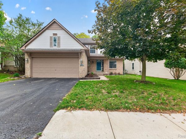 24637 Toddy Lane, Farmington Hills, Mi 48335