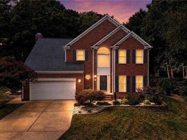 7 Timber Ridge Court, Greensboro, NC 27407