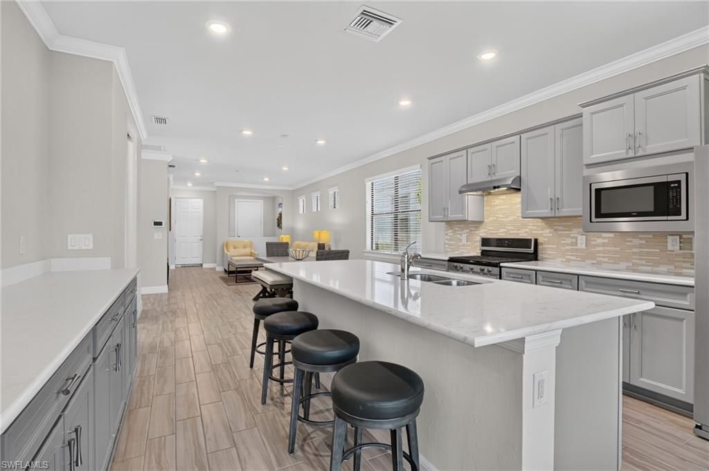 7237 Wilton Dr, Naples, FL 34109 Photo