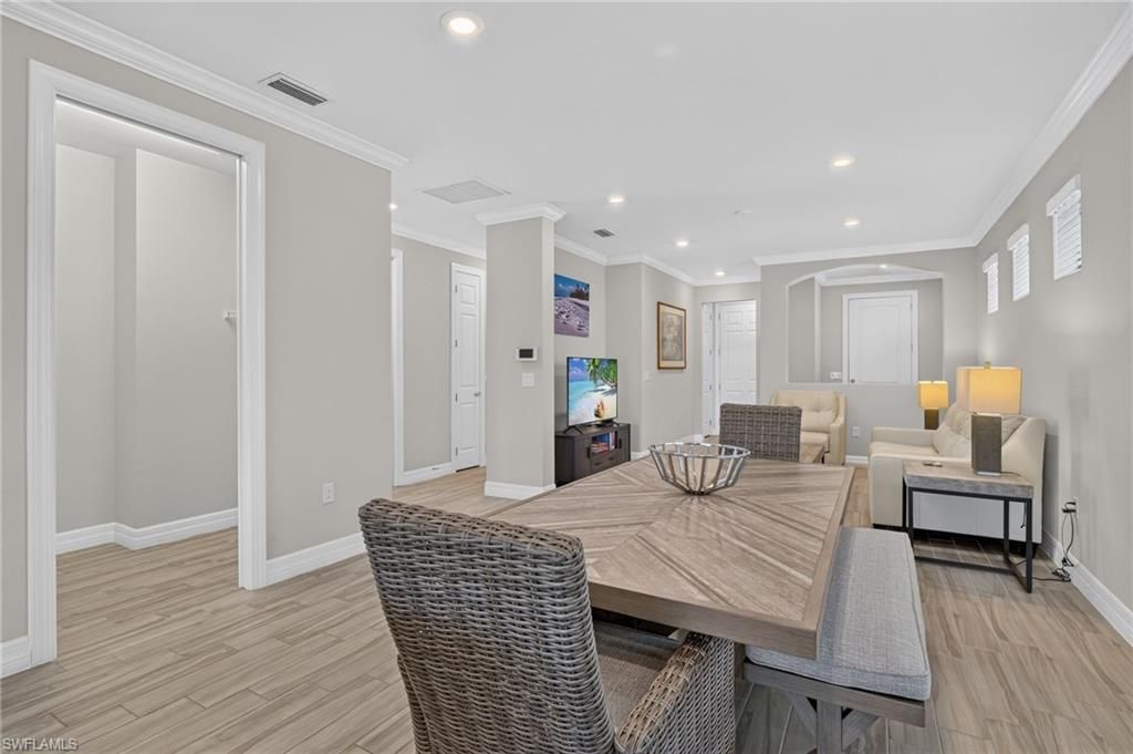 7237 Wilton Dr, Naples, FL 34109 Photo