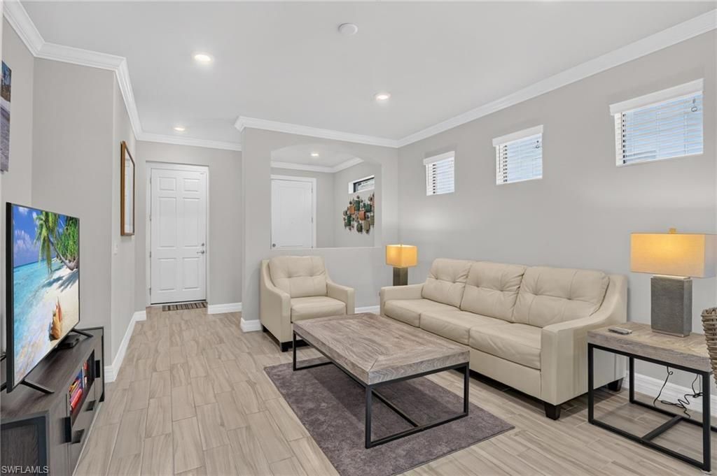 7237 Wilton Dr, Naples, FL 34109 Photo