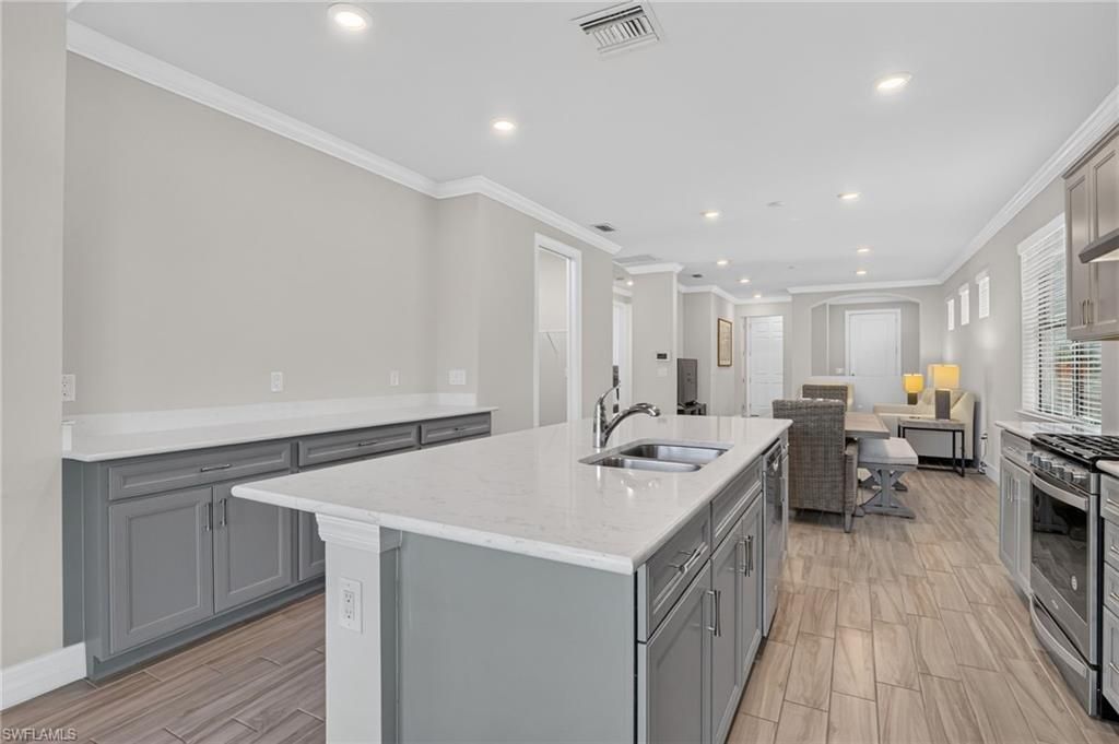 7237 Wilton Dr, Naples, FL 34109 Photo