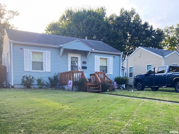 2541 S 4TH Street, Springfield, IL 62703