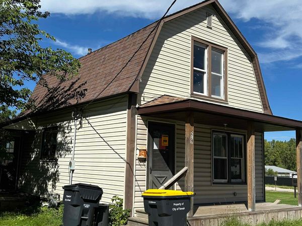 211 Glendale Avenue, Tomah, WI 54660