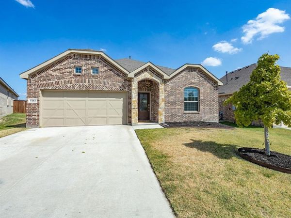 5252 Mountain Top Trail, Fort Worth, TX 76036