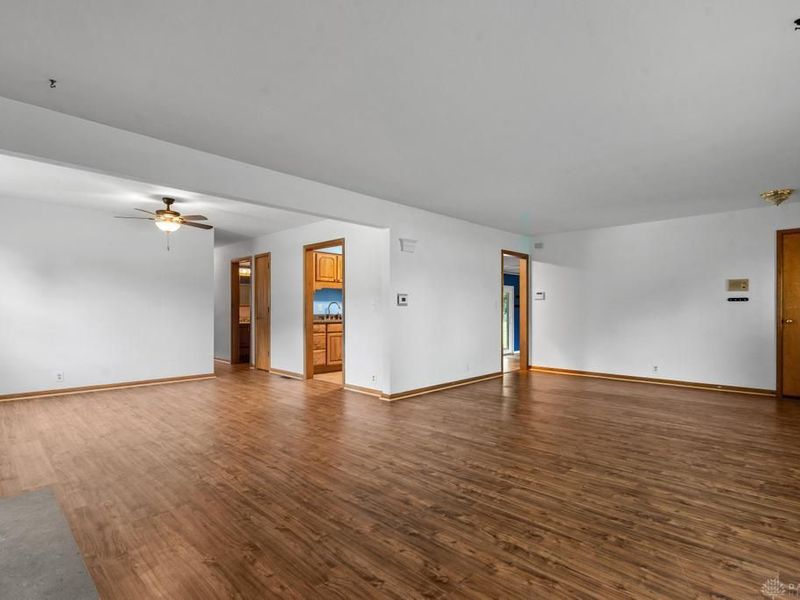 195 Countryside Drive, Enon Vlg, OH 45323 Photo 11
