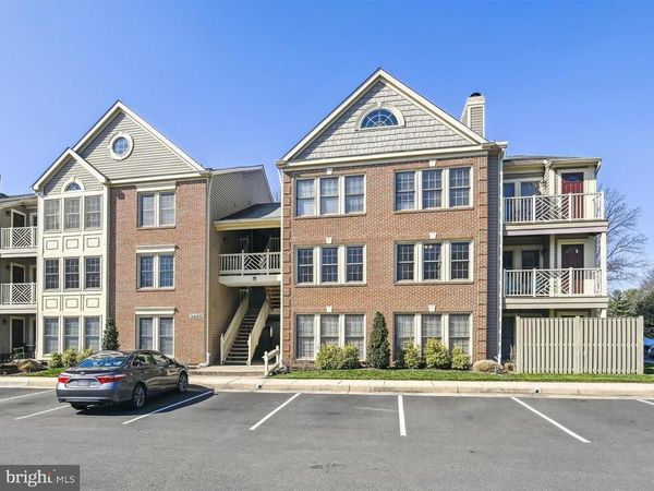 3800 RIDGE KNOLL COURT, Unit 9, FAIRFAX, VA 22033
