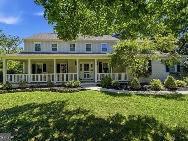 6 MOON CIRCLE, YARDLEY, PA 19067