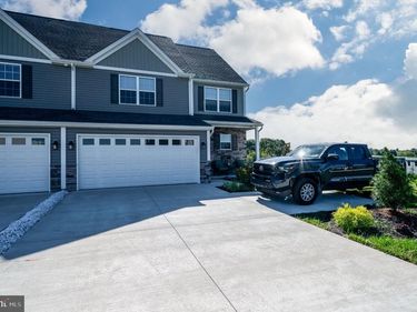 125 SUNGLO DRIVE, LEESPORT, PA 19533