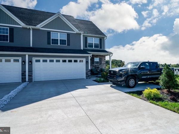 125 SUNGLO DRIVE, LEESPORT, PA 19533