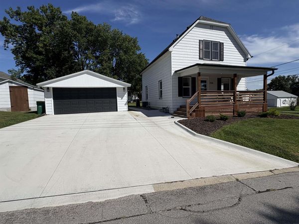 1706 6th Street, Gilbertville, IA 50634