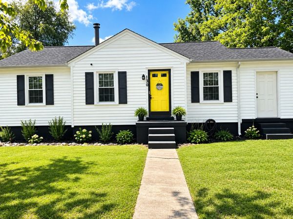 130 Anderson Dr , Tullahoma, TN 37388