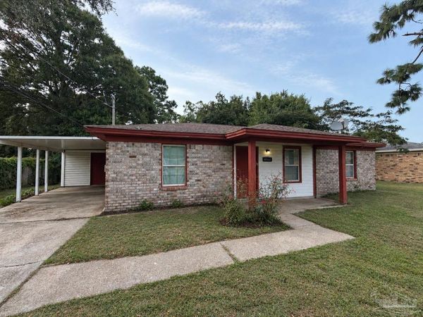 10542 Heatherwood Dr, Pensacola, FL 32506