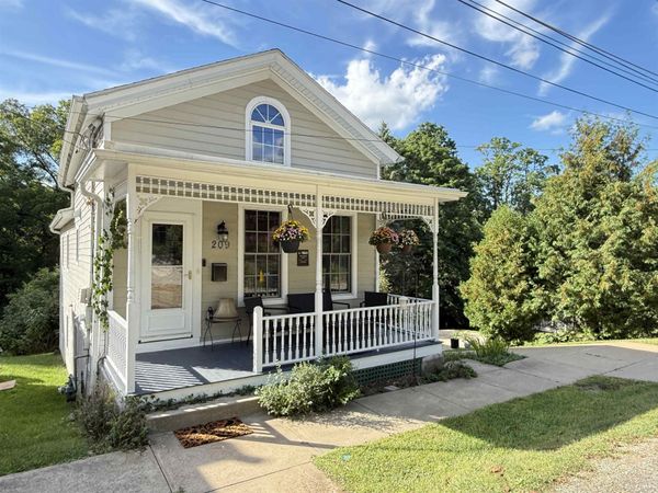 209 S West Street, GALENA, IL 61036