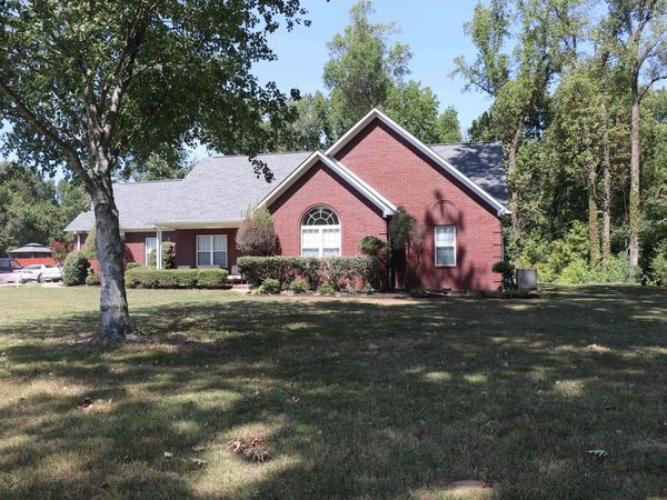 3920 W UNION RD, Millington, TN 38053