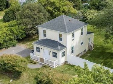 275 Holmes St., Halifax, MA 02338