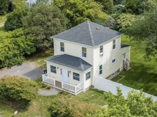 275 Holmes St., Halifax, MA 02338