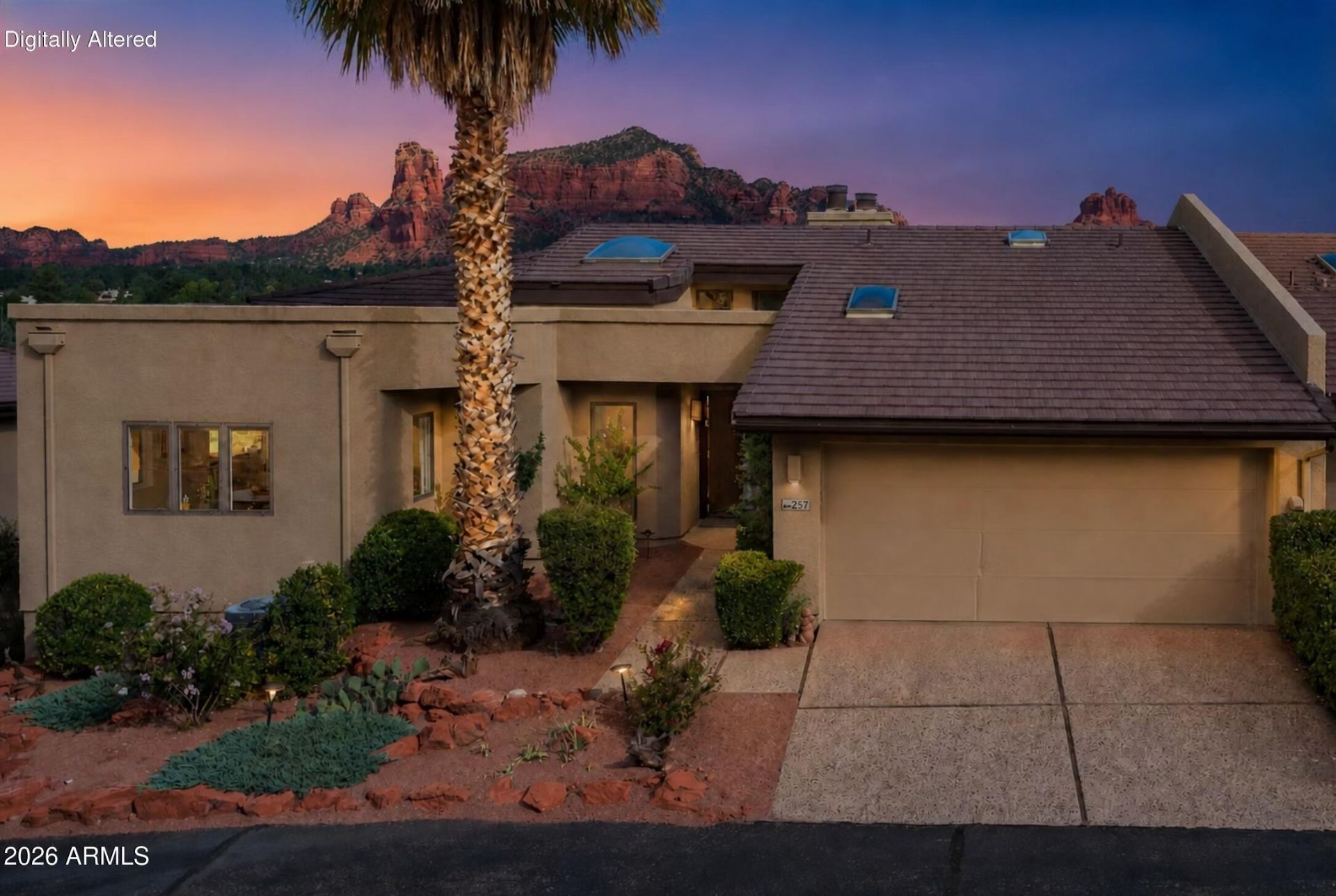 237 Lookout Drive, Sedona, AZ 86351 Main Photo