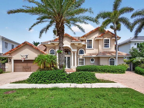 4901 NE 29th Avenue, Lighthouse Point, FL 33064