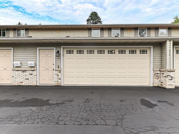 314 S Jefferson St, Unit C, Waterford, WI 53185