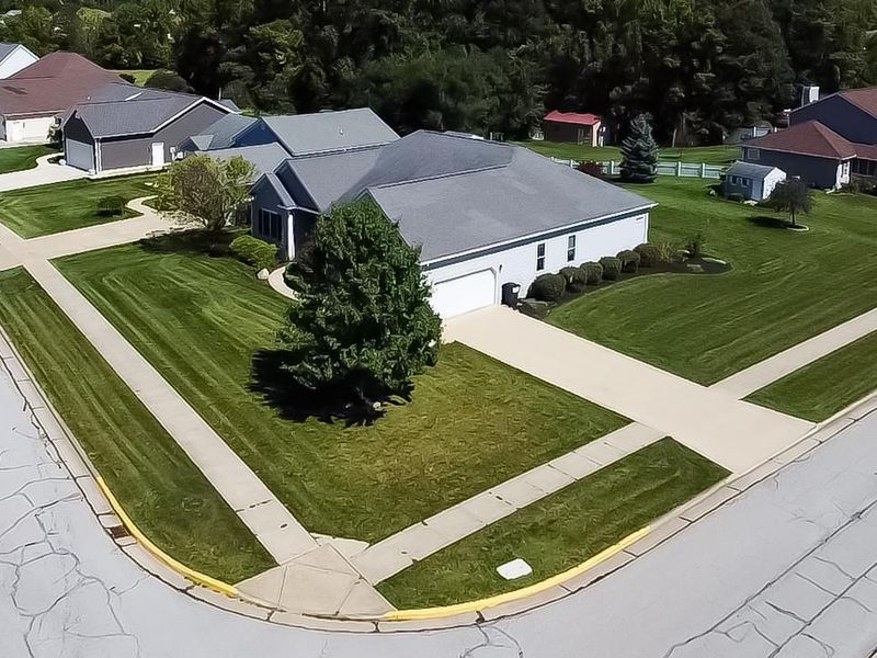 738 Walnut Ridge, Sandusky, OH 44870 Photo 3