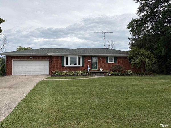 13608 Dunlap Road, La Salle, MI 48145