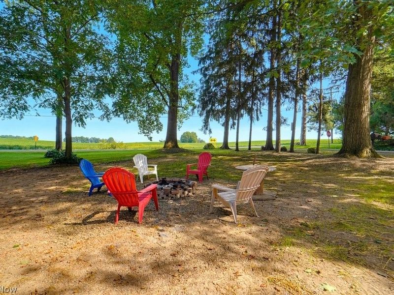 528 Pres Vannes Drive, Dalton, OH 44618 Photo 4