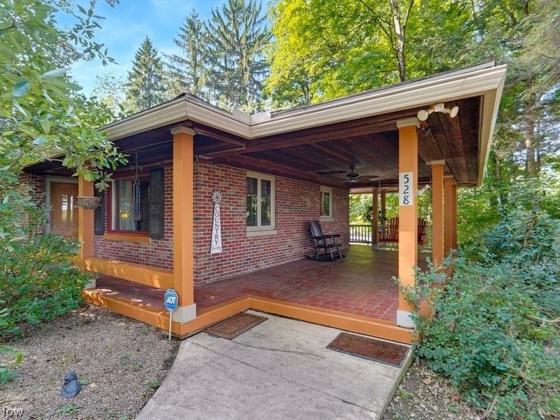 528 Pres Vannes Drive, Dalton, OH 44618 Photo 5