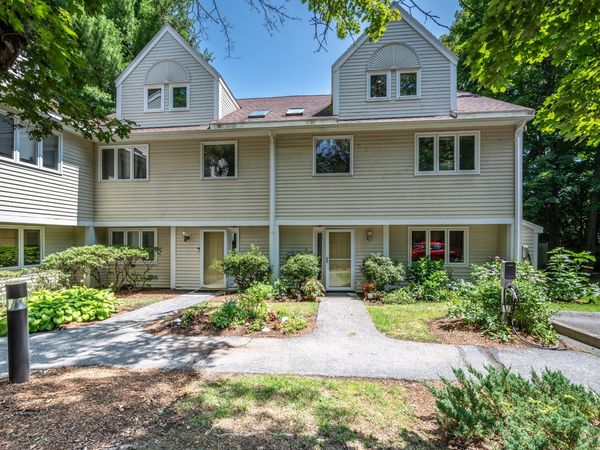 412 Parker St, Unit O, Newton, MA 02459
