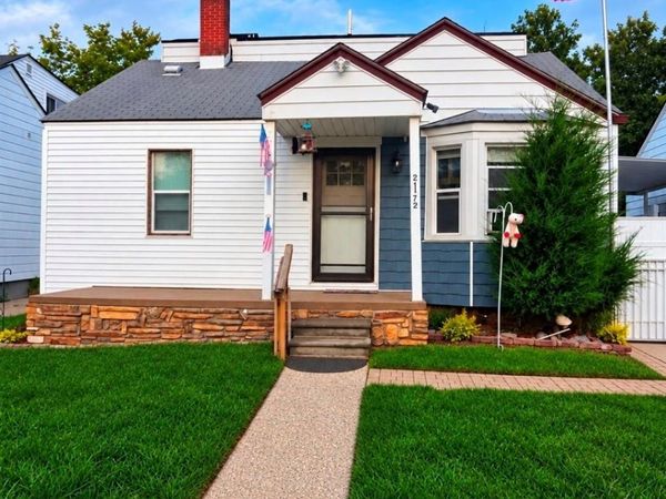 21172 Dexter Boulevard, Warren, Mi 48089